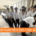 Xin việc làm cuối năm nên hay không ?