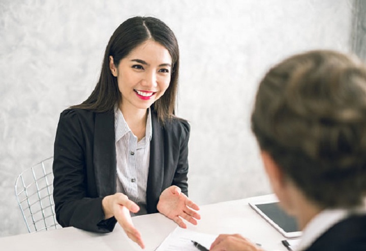 4 Câu hỏi phỏng vấn kinh điển và cách ứng xử ấn tượng
