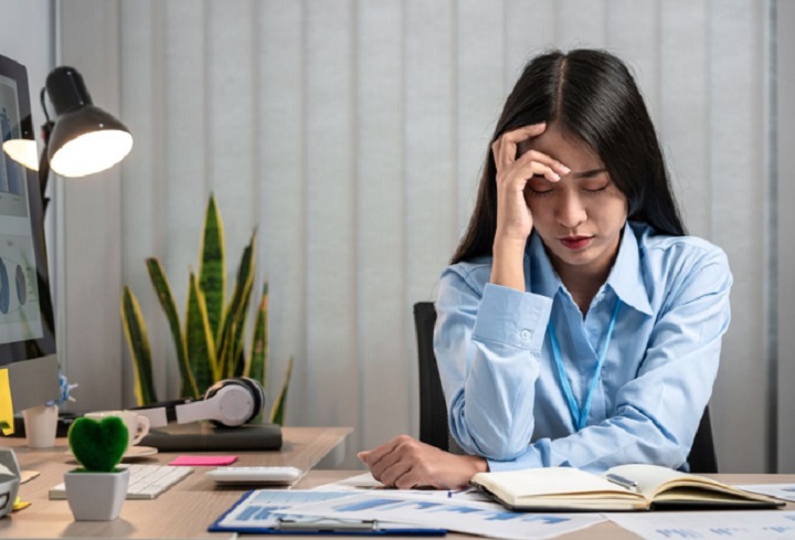 Bị cô lập nơi công sở và cách xử lý cho khéo léo